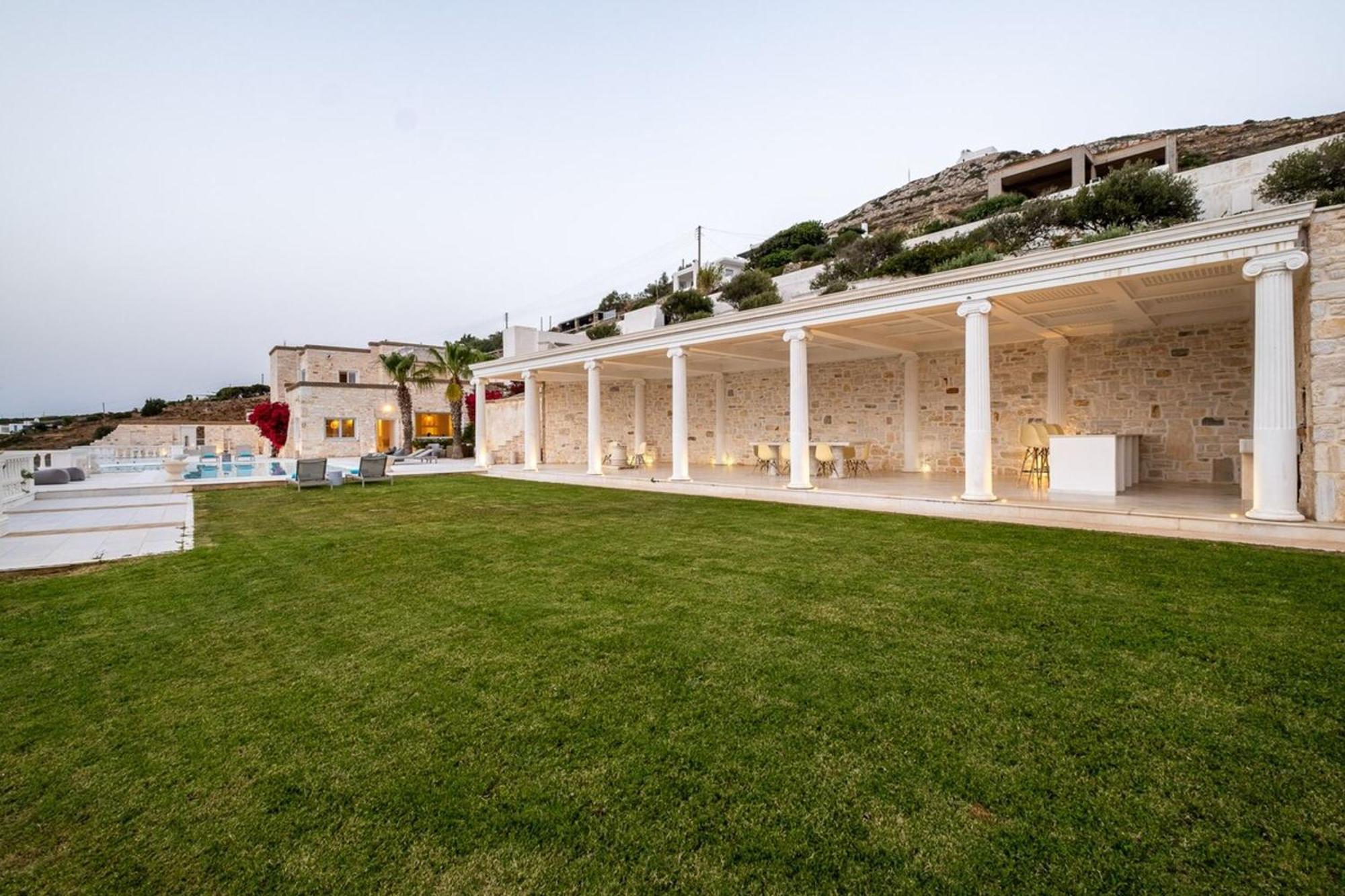 Luxury Villa Aethra -Island Living Paros- Экстерьер фото